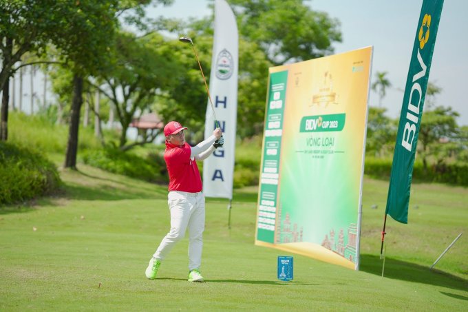 Hơn 1.000 golfer dự giải đồng đội phong trào đông nhất Việt Nam